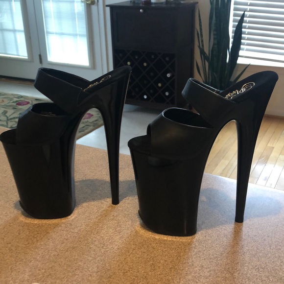Pleaser Infinity platform stripper heels - Picture 2 of 8